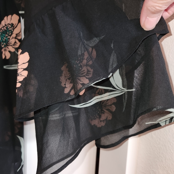 Cabi Sheer Black Floral Button Front Top Tiered Ruffle Sleeves Size S Whimsical - Picture 7 of 10